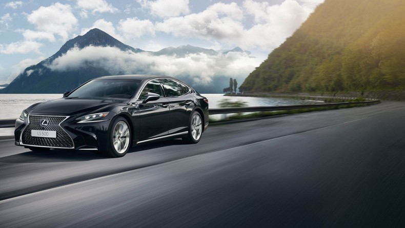 Lexus LS
